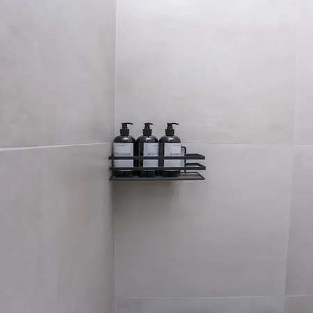 Zizi 자다르